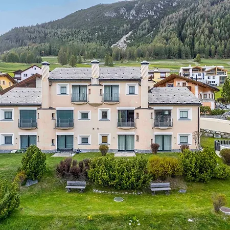 Casa Elegante, Vista Panoramica, 4 Camere, Chesa Saura *